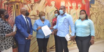 Solicitan al presidente CD colocar en agenda resolución sobre conversión a gas natural de Punta Catalina