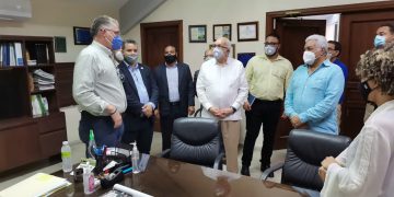 Funcionarios sector agro buscan fortalecer vínculos con Confenagro