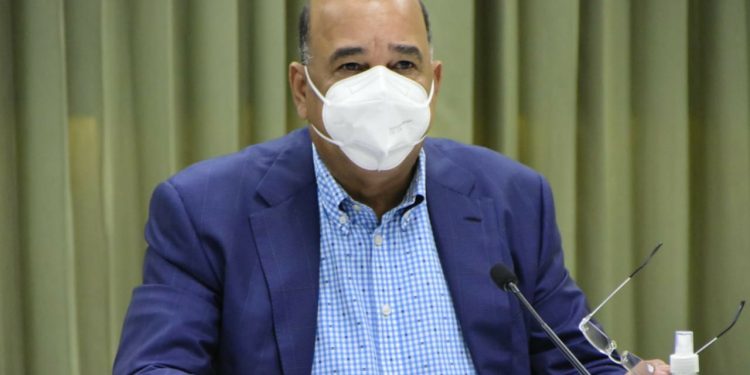 Senador Bauta Rojas dice está libre de Covid-19