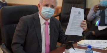 Senadores comienzan a investigar situación financiera de los ministerios en una semana