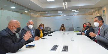 Expresidente Hipólito Mejía visita director de la Digesett
