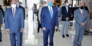 Presidentes del Senado de la República, de la Cámara de Diputados y del Tribunal Constitucional encabezan el desvelamiento de tarja en acto conmemorativo al 176 aniversario de la Constitución