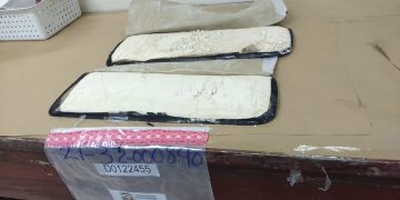 Ocupan en el AILA más de dos kilos de heroína camuflados en maleta de doble fondo