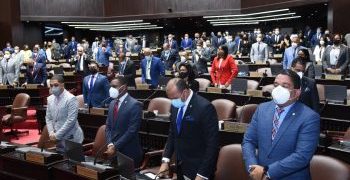 Cámara de Diputados aprueba resolución solicitar al Gobierno incluir a transportistas en programas  sociales