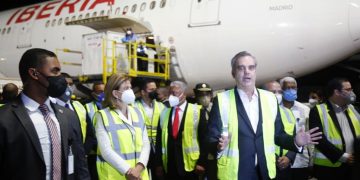 Gobierno inicia Plan Nacional de Vacunación en Hospital Militar Dr. Ramón de Lara.