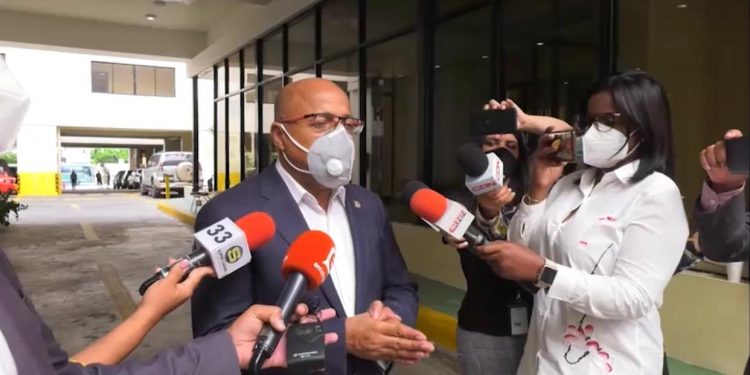 Pacheco califica como “irresponsabilidad del Senado” rechazar modificaciones a Ley 28-01