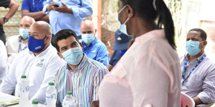 Saludos Estimados Colegas. Contamos con su acostumbrado apoyo! A lo que vinimos!