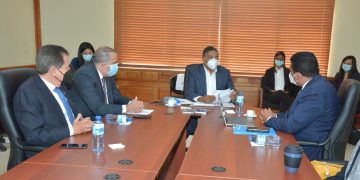 Comisión Permanente de Ética del Senado recibe visita del titular de la Dirección General de Compras y Contrataciones, Carlos Pimentel.