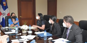 La Comisión de Hacienda del Senado escucha Ministerio de Hacienda y de la DGII Ley de Devolución del ITBIS al turista.