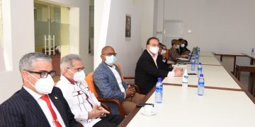 En defensa de la cobertura de salud de los dominicanos De Camps conforma mesa de diálogo.