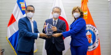 Defensa Civil reconoce a embajador de Japón por sus aportes en el fortalecimiento de la protección civil