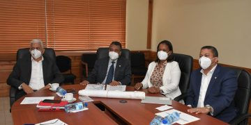 Gobernadora de El Seibo opina sobre construcción de Plaza de Toros