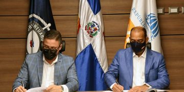 MOPC Y APORDOM firman convenio para construir y rehabilitar muelles pesqueros