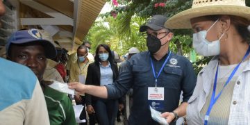 Autoridad Portuaria llega a Guaymate y a bateyes de La Romana en apoyo a jornada de vacunación que auspicia el presidente de la República y el gabinete de salud.