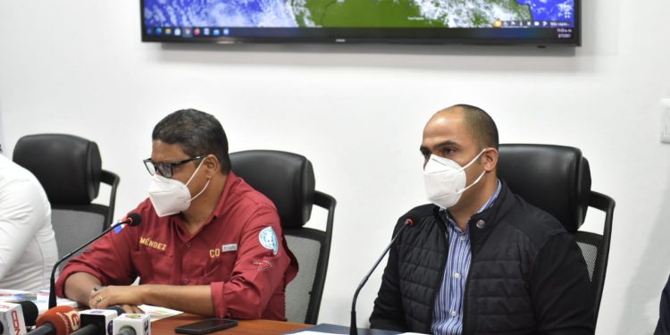 Defensa Civil activa plan operativo por posibles efectos del huracán Elsa