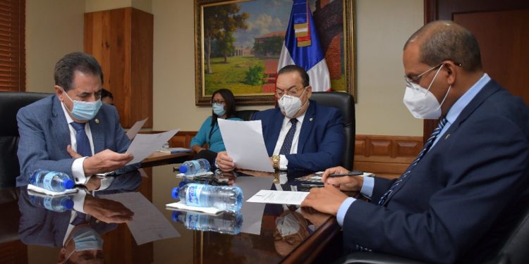 Comisión de Modernización y Reforma analiza planes a ejecutar en favor del Senado de la República