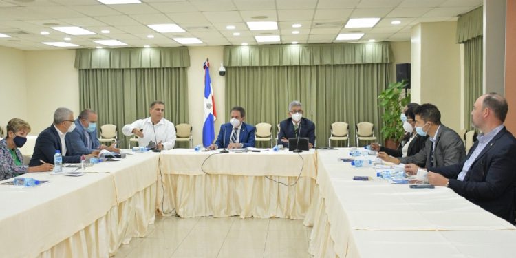 Comisión de Presupuesto del Senado favorece el proyecto de modificación de la Ley 237-20