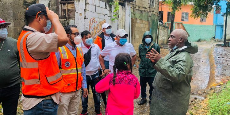 Defensa Civil garantiza asistencia a familias albergadas