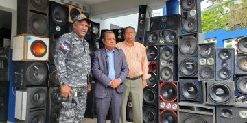 Procuraduría ambiental y la Policía Nacional realizan operativos antirruidos en Santo Domingo y Bonao