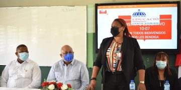 Directora Regional 10 destaca avances en educación