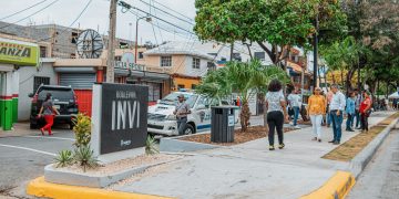 Residentes del INVI reciben con alegría nuevo bulevar entregado por alcaldesa Carolina Mejía