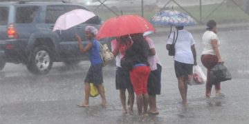 Ratifican alertas meteorológicas, continúan lluvias este jueves
