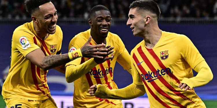 El FC Barcelona goleó 4-0 al Real Madrid