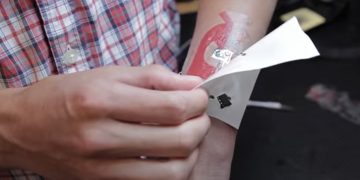 Tatuajes electrónicos, así es la tecnología que reemplazará a los celulares