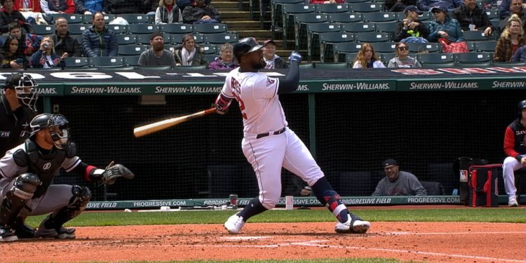 Reyes, Paché, Cruz y Sánchez la sacan, Cabrera sigue a ley de uno para los 3,000