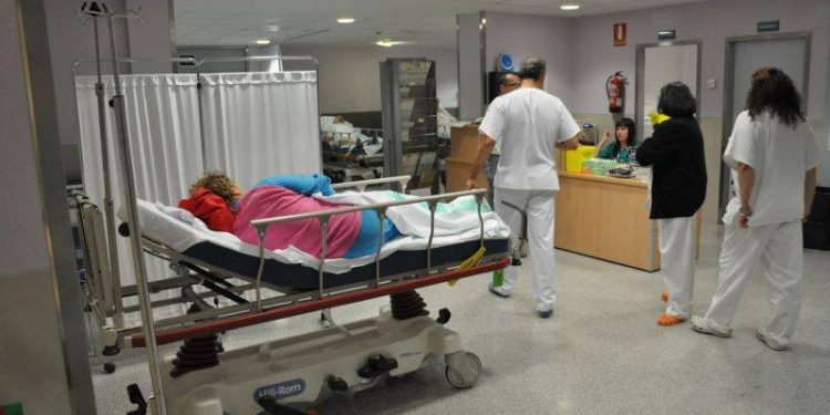 Llaman a centros de salud a no exigir cobros en emergencia como garantía para asistencia