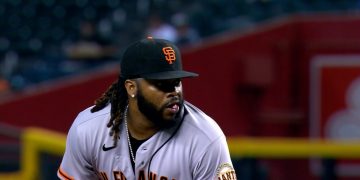Cueto y White Sox acuerdan contrato de ligas menores
