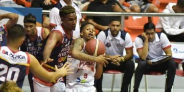 Plaza Valerio clasifica al eliminar al Cupes en basquet de Santiago