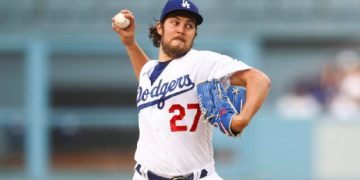 Bauer suspendido por dos temporadas