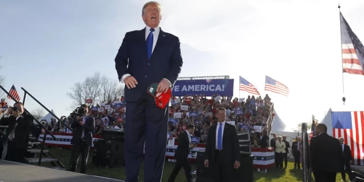 Trump no planea regresar a Twitter tras acuerdo de Musk