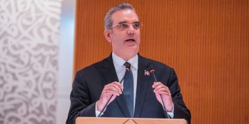 Abinader asegura en Suiza que buenas prácticas avalan liderazgo mundial de RD en lucha contra el covid-19