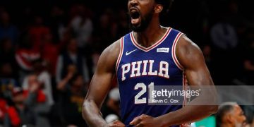 Embiid será baja para el Juego 3 contra Heat