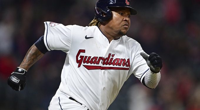 Ramírez Jugador del Mes, Adames Jugador de la Semana en Grandes Ligas