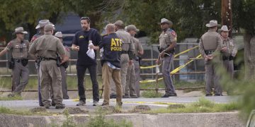 Sube a 19 niños y 2 adultos la cifra de muertos tras tiroteo en escuela de Uvalde, Texas