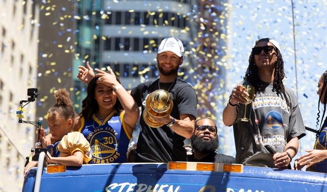 Los aficionados de Golden State celebraron su cuarto título de la NBA