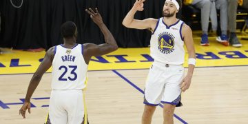 Warriors aprovechan la experiencia mientras las Finales se trasladan a Boston