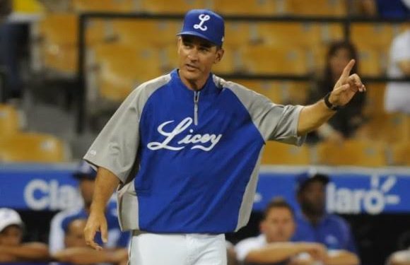 Estrellas contratan a Mike Guerrero como coach de banca