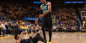 Al Horford sobre fatiga de Tatum y Brown: "Tendrás que preguntar a ellos"