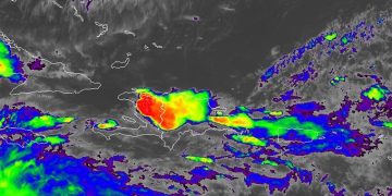 Onamet mantiene 7 provincias en Alerta ante vaguada y onda tropical