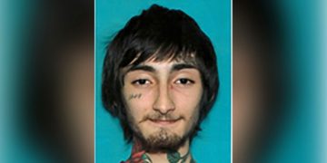 Acusan de más de 100 cargos al autor de la matanza del 4 de julio en Chicago