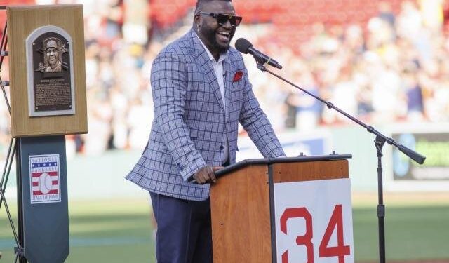 David Ortiz es homenajeado por los Medias Rojas en el Fenway Park