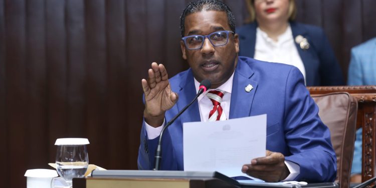 Diputados aprueban  ley que crea Departamento de Crédito Educativo para estudiantes de escasos recursos