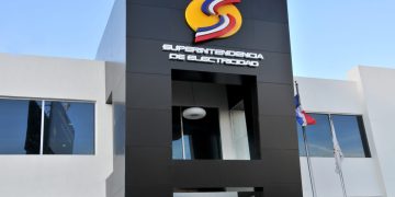 Superintendencia de Electricidad anula ajuste salarial se realizó el año pasado