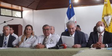 Médicos van mañana a las calles; marchan hacia el Palacio Nacional