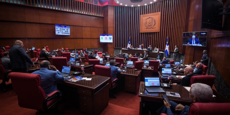 Senado aprueba en segunda lectura la Ley de Extinción de Dominio