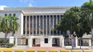 Desvinculan a varios funcionarios del Minerd nombrados en gestión de Roberto Fulcar